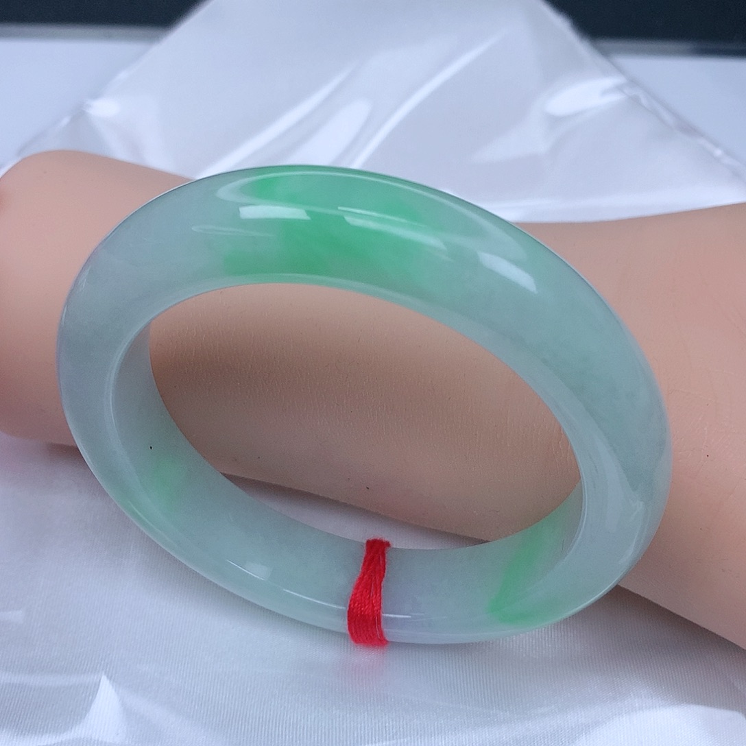 【闪购商品】未镶嵌手镯翡翠，57