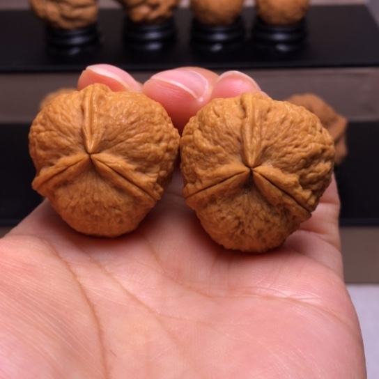 文玩核桃把件满天星三楞3