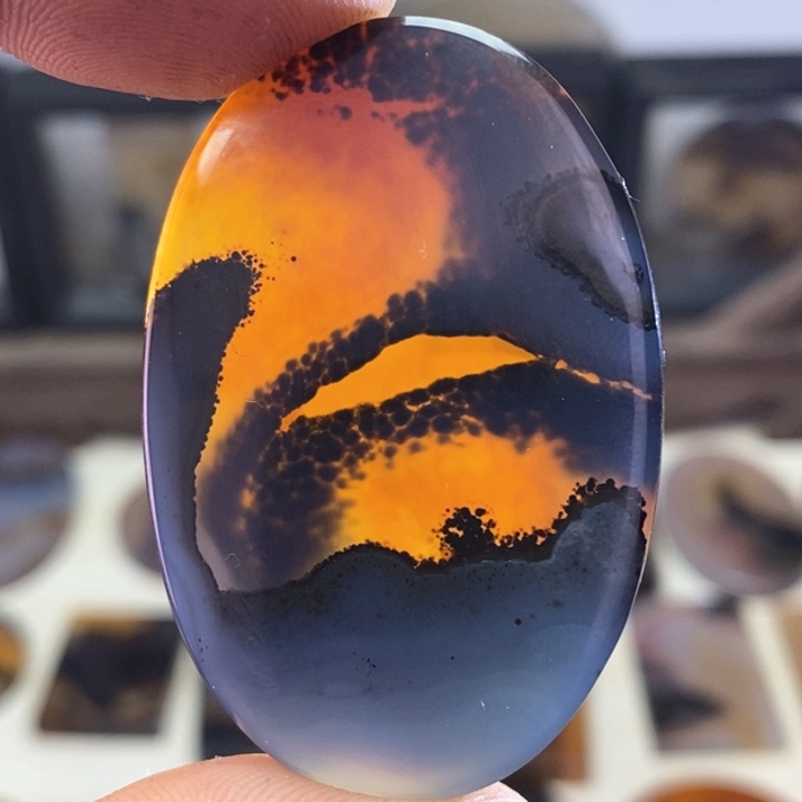 玛瑙/玉髓颈饰未镶嵌