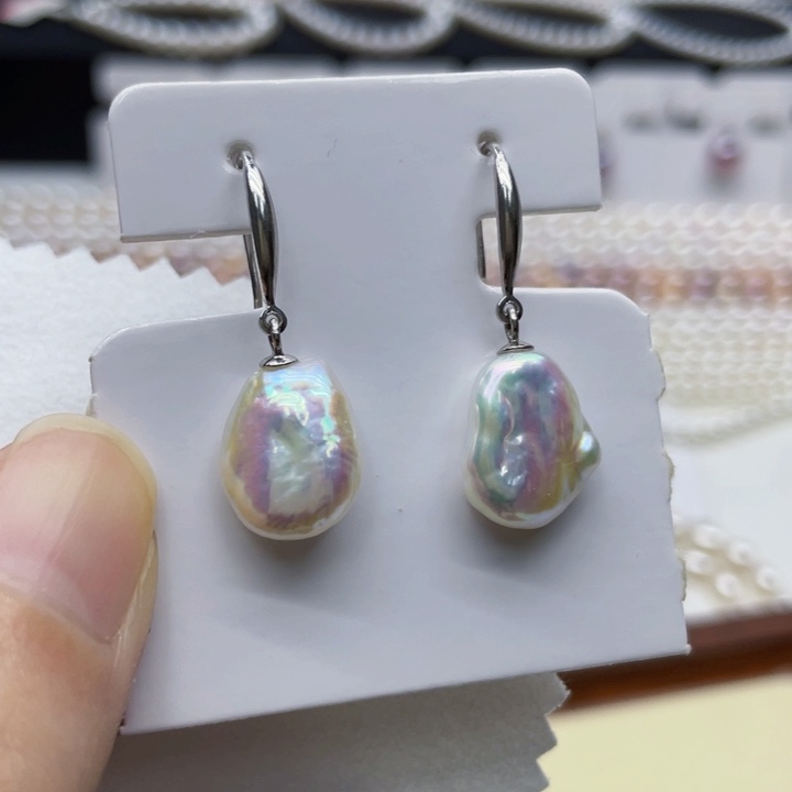 银S925镶嵌耳饰淡水珍珠