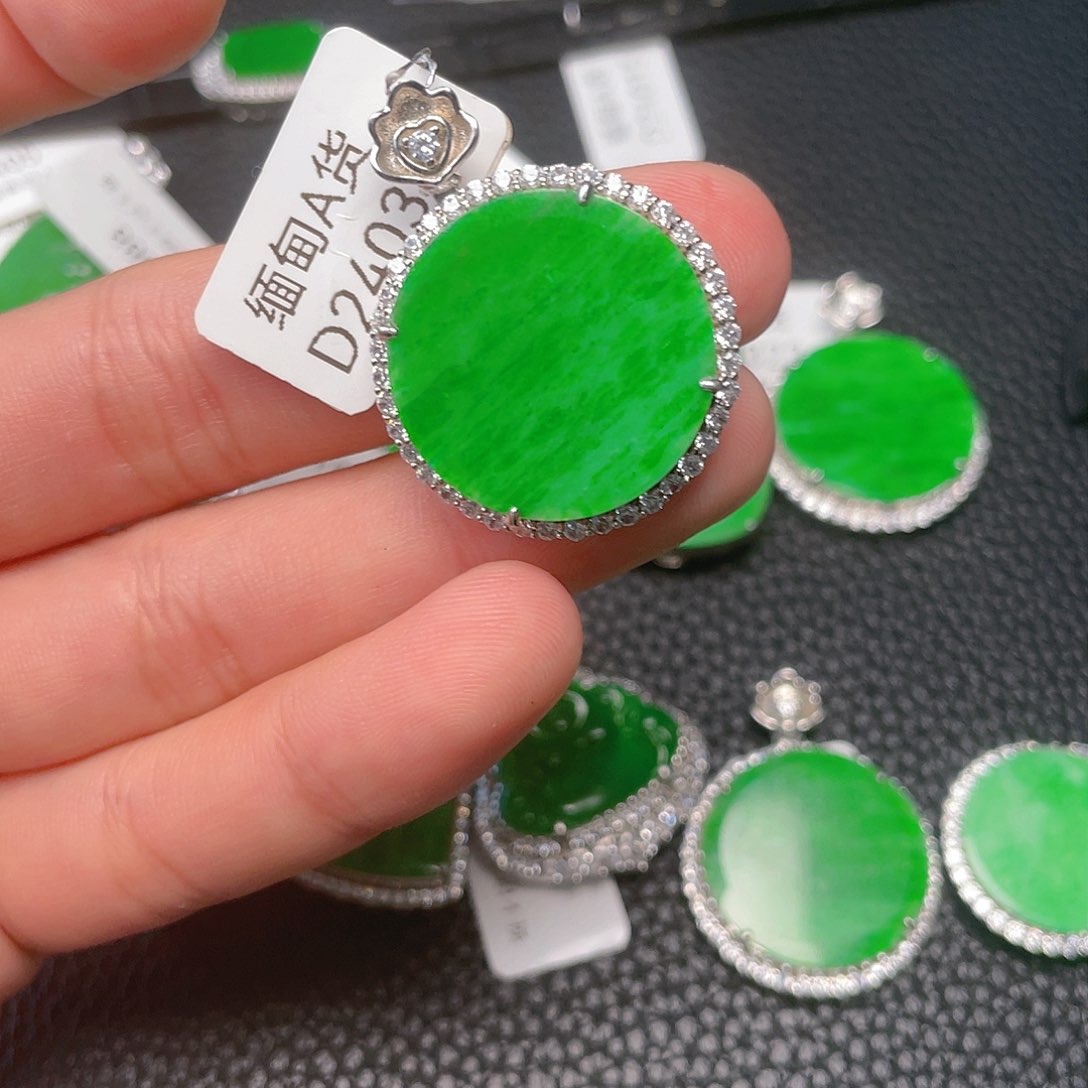 【闪购商品】翡翠吊坠(不含链)银S925镶嵌