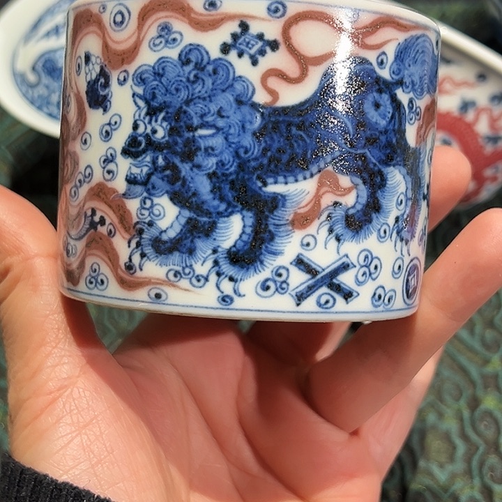 元青拙手仿元青花釉里红狮子