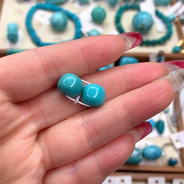 绿松石挂件未镶嵌好**绵