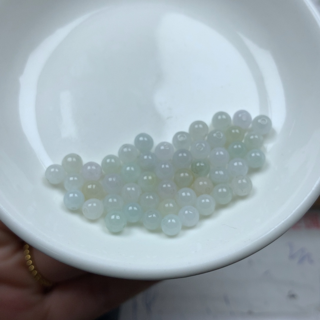翡翠颈饰未镶嵌卡4➕。40颗。单圈 翡