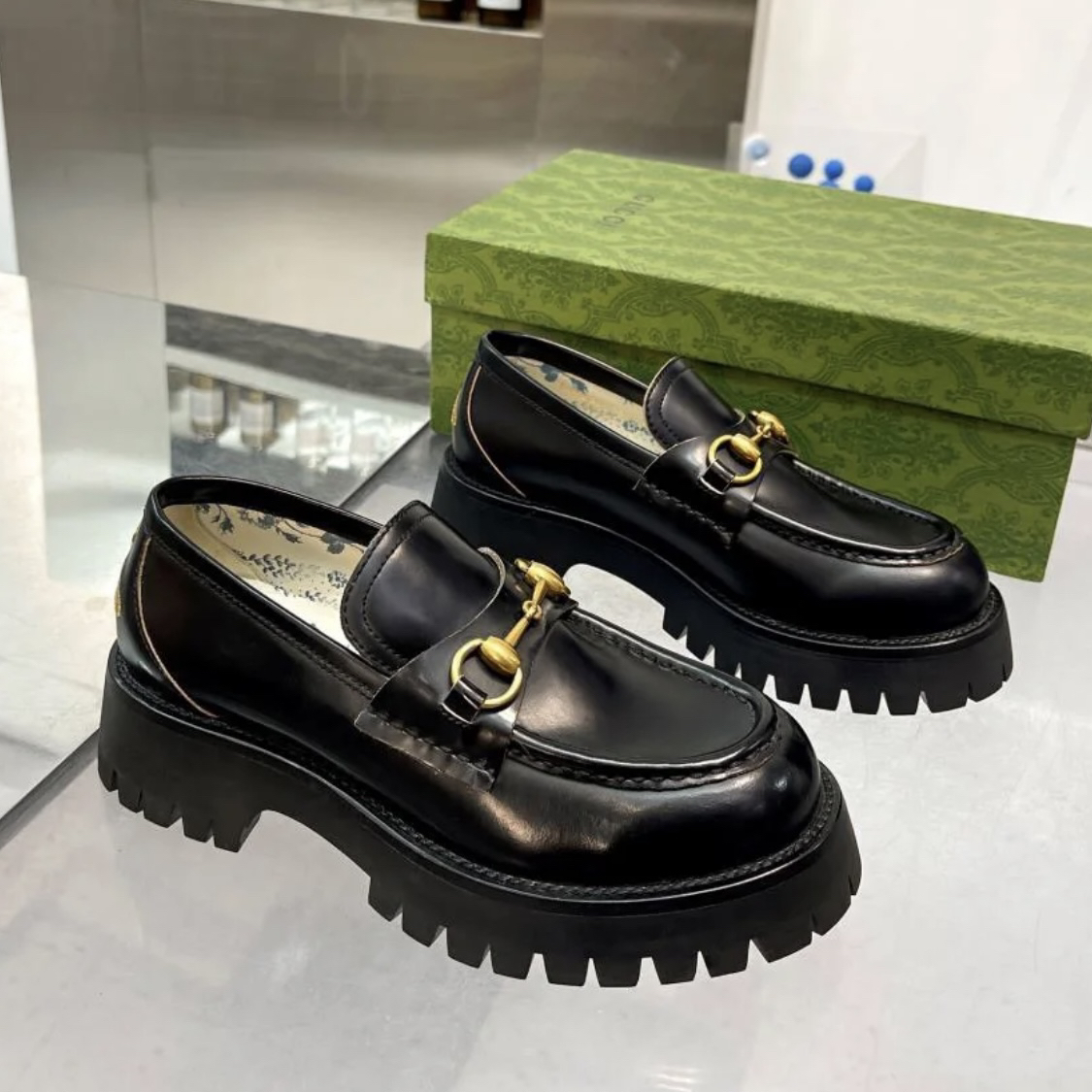 未使用 GUCCI/古驰 35码偏小经典蜜蜂马衔扣乐福鞋黑色lm3101