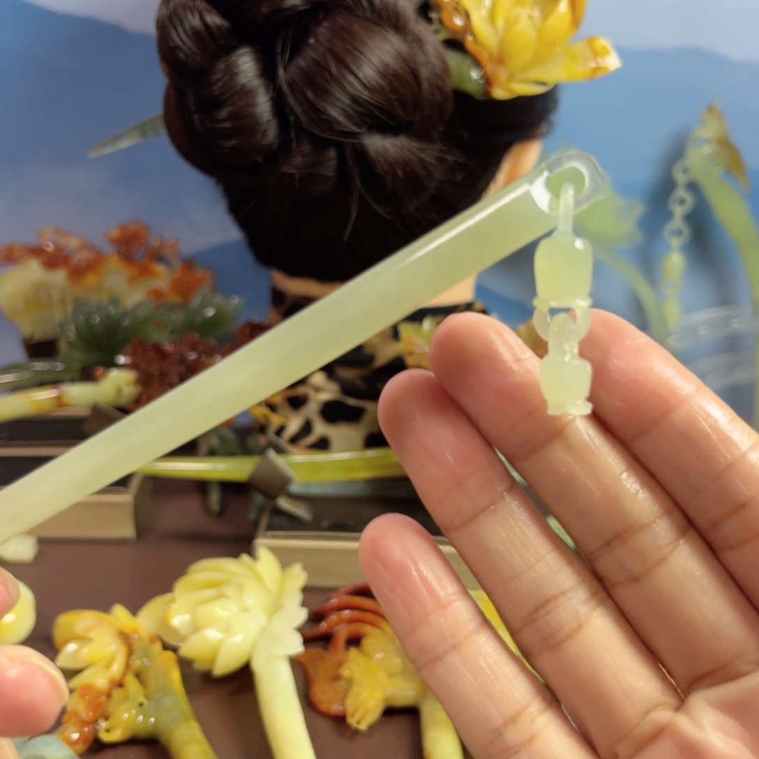 蛇纹石玉未镶嵌发饰