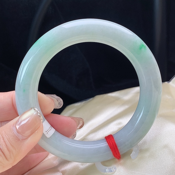 翡翠手镯未镶嵌圈口58.4