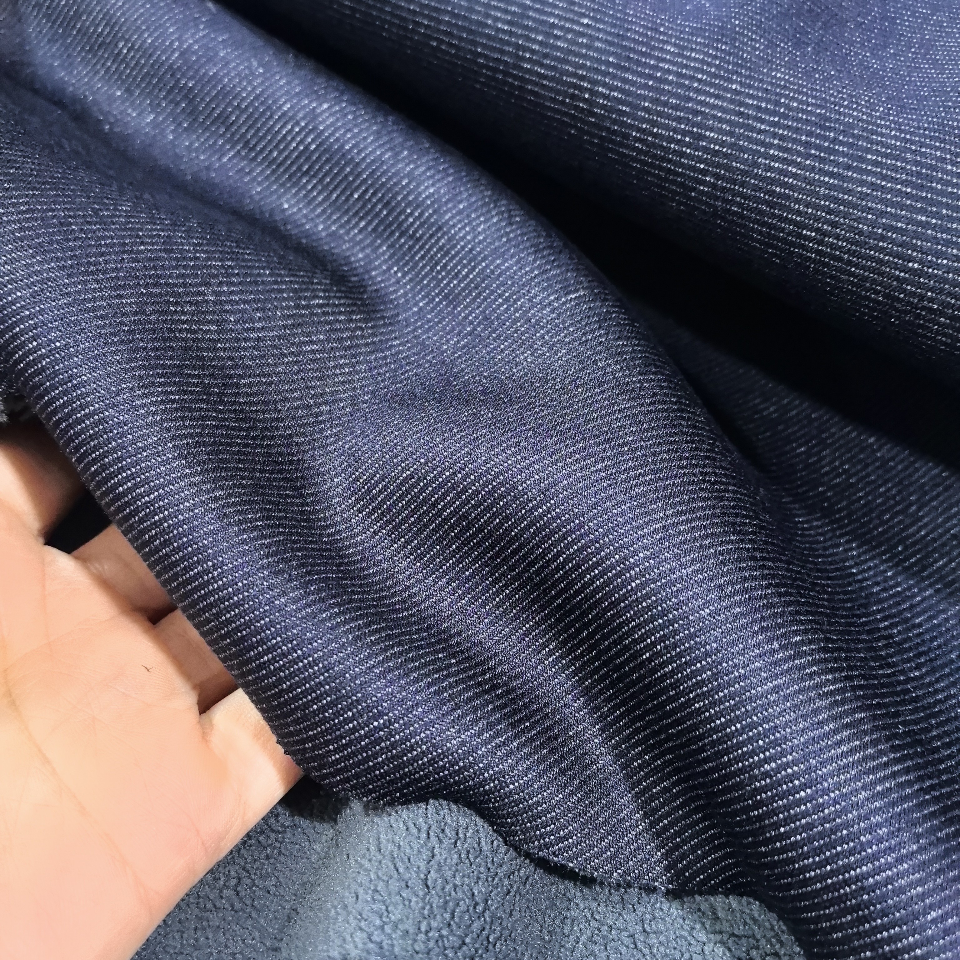 447   深蓝色斜纹牛仔复合奥利绒加厚软垂牛仔裤面料