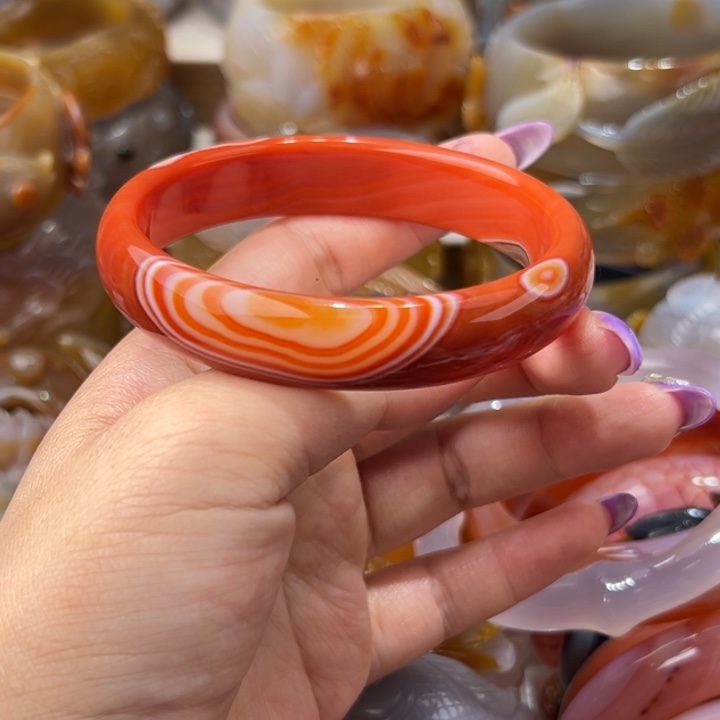 玛瑙/玉髓未镶嵌手镯63圈口