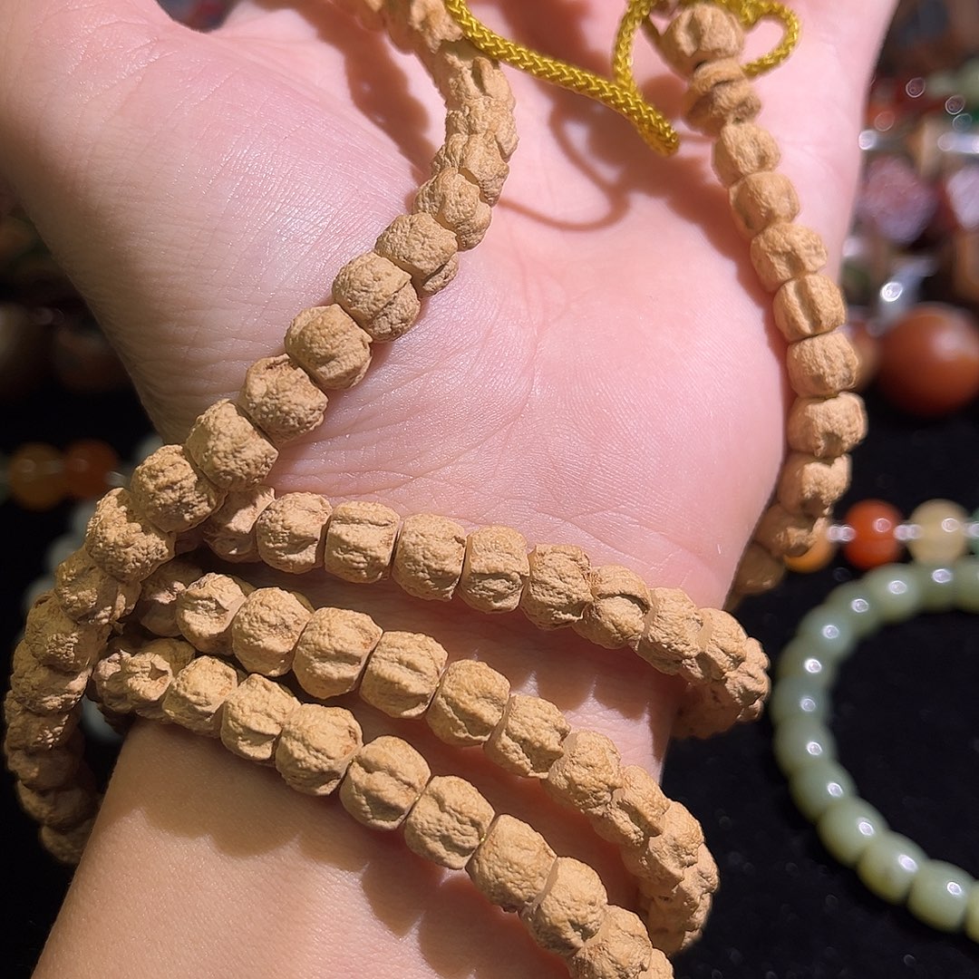 玛瑙/玉髓未镶嵌珠宝半成品百香籽