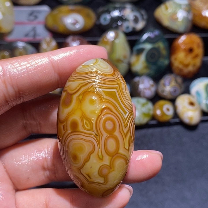 玛瑙/玉髓未镶嵌珠宝奇石165