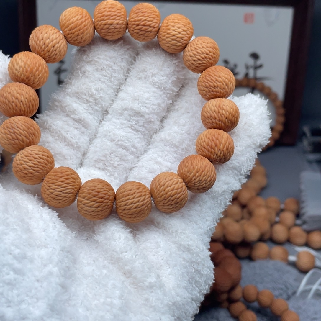 记***忆猴头核桃手串龙鳞