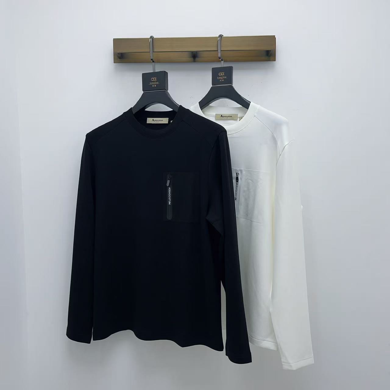 Aquascutum/雅格狮丹25秋冬男士速干户外打底长袖保温T恤