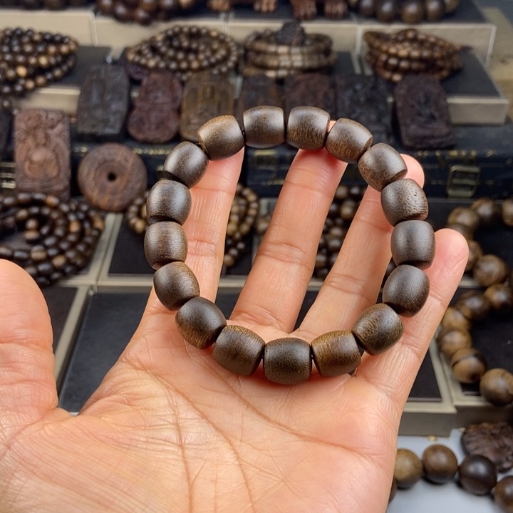 沉香手串你*越南芽庄白棋