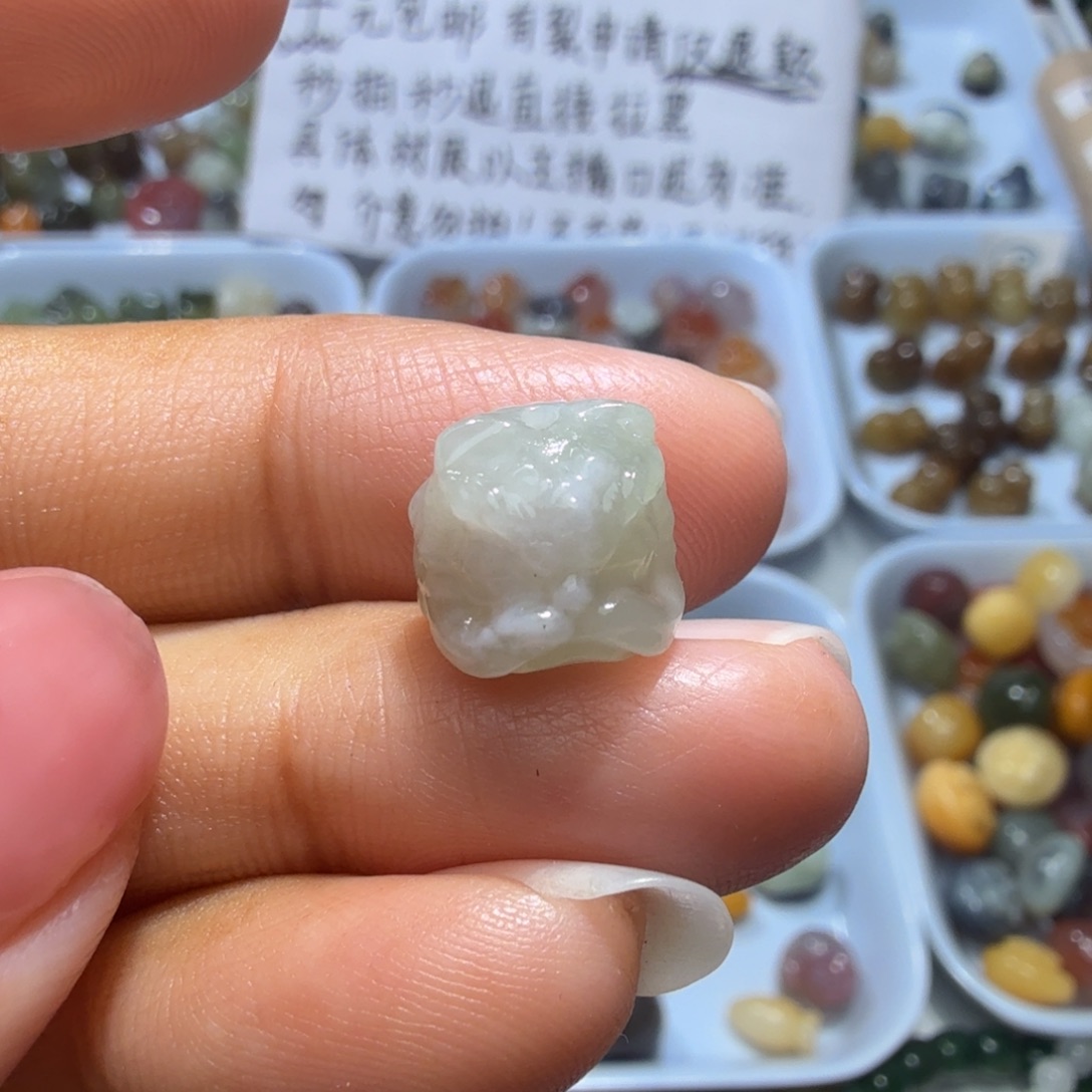 和田玉未镶嵌珠宝奇石