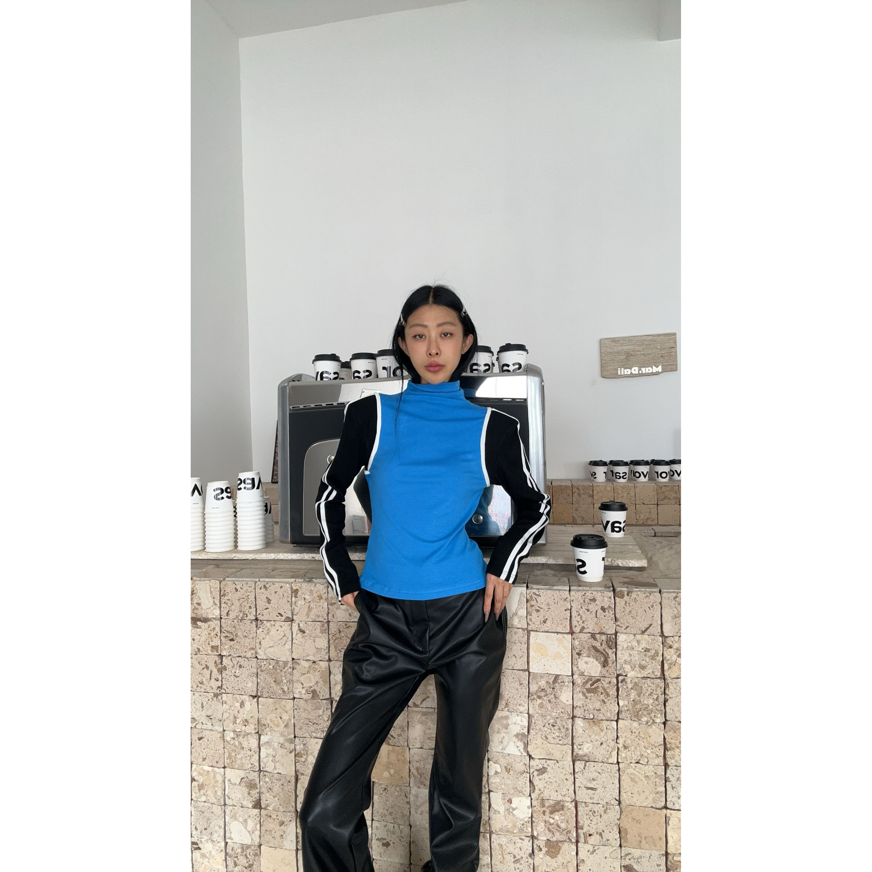 VIVISPLENDID21252#原创运动风大牌感显瘦弹力打底衫