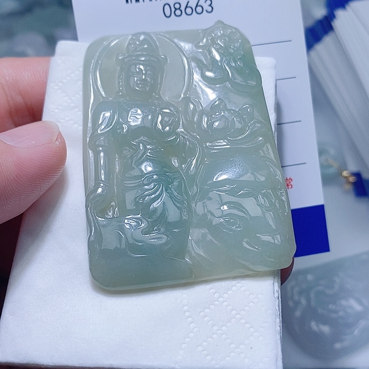 翡翠未镶嵌颈饰天光墟翡翠市场现金代购