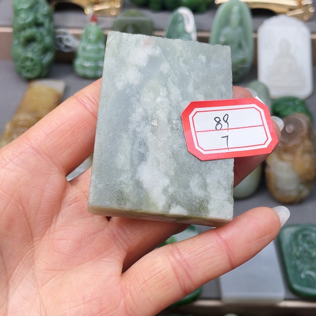 未镶嵌和田玉挂件