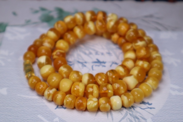 天然琥珀蜜蜡锁骨链，8mm-10mm，30.59克