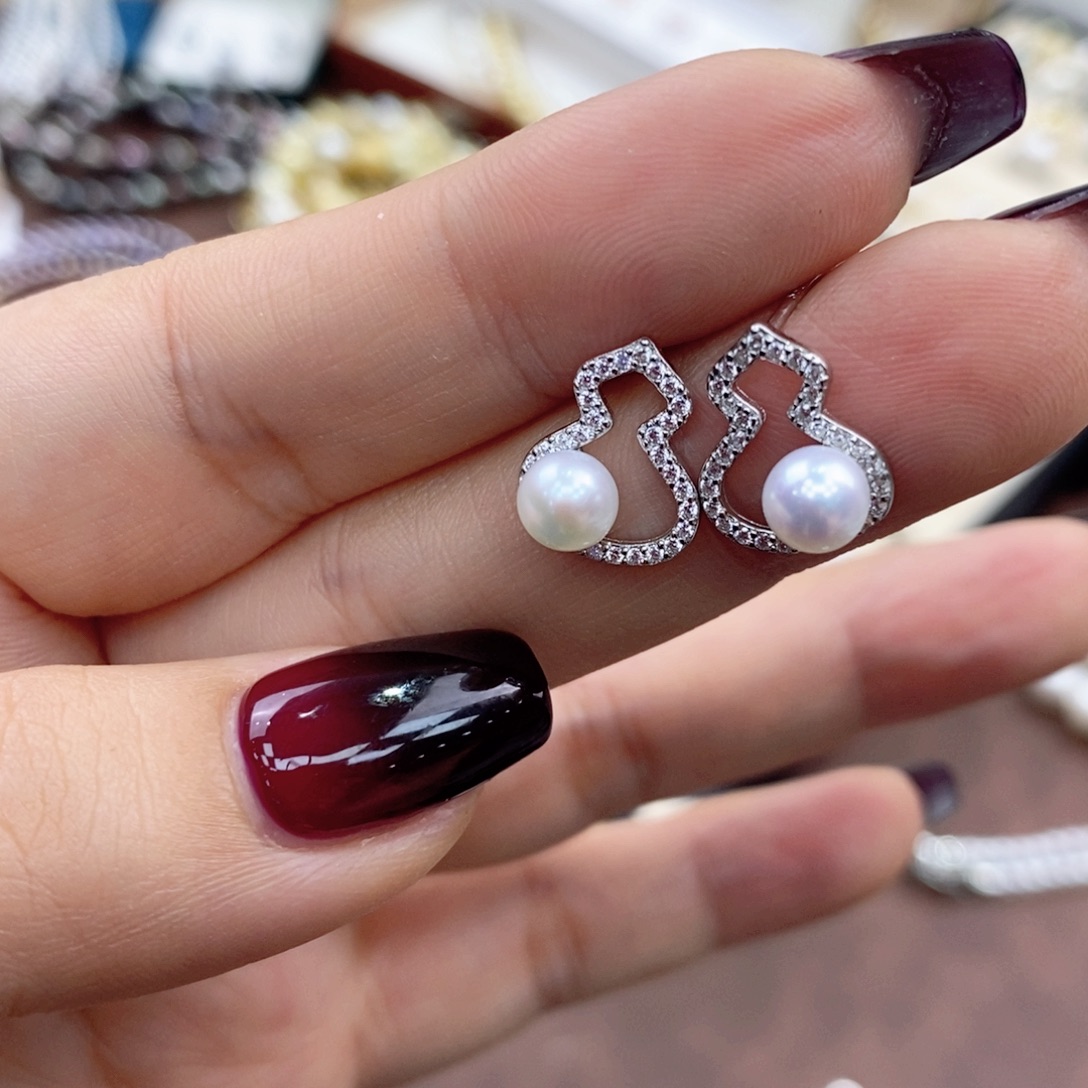 银S925镶嵌淡水珍珠耳饰