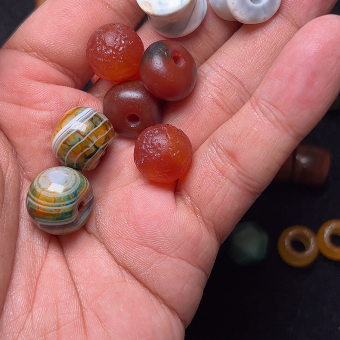 盛***.玛瑙/玉髓未镶嵌配饰