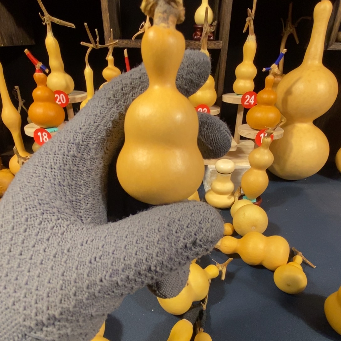 Y***语大叶紫檀（黑酸枝木类）