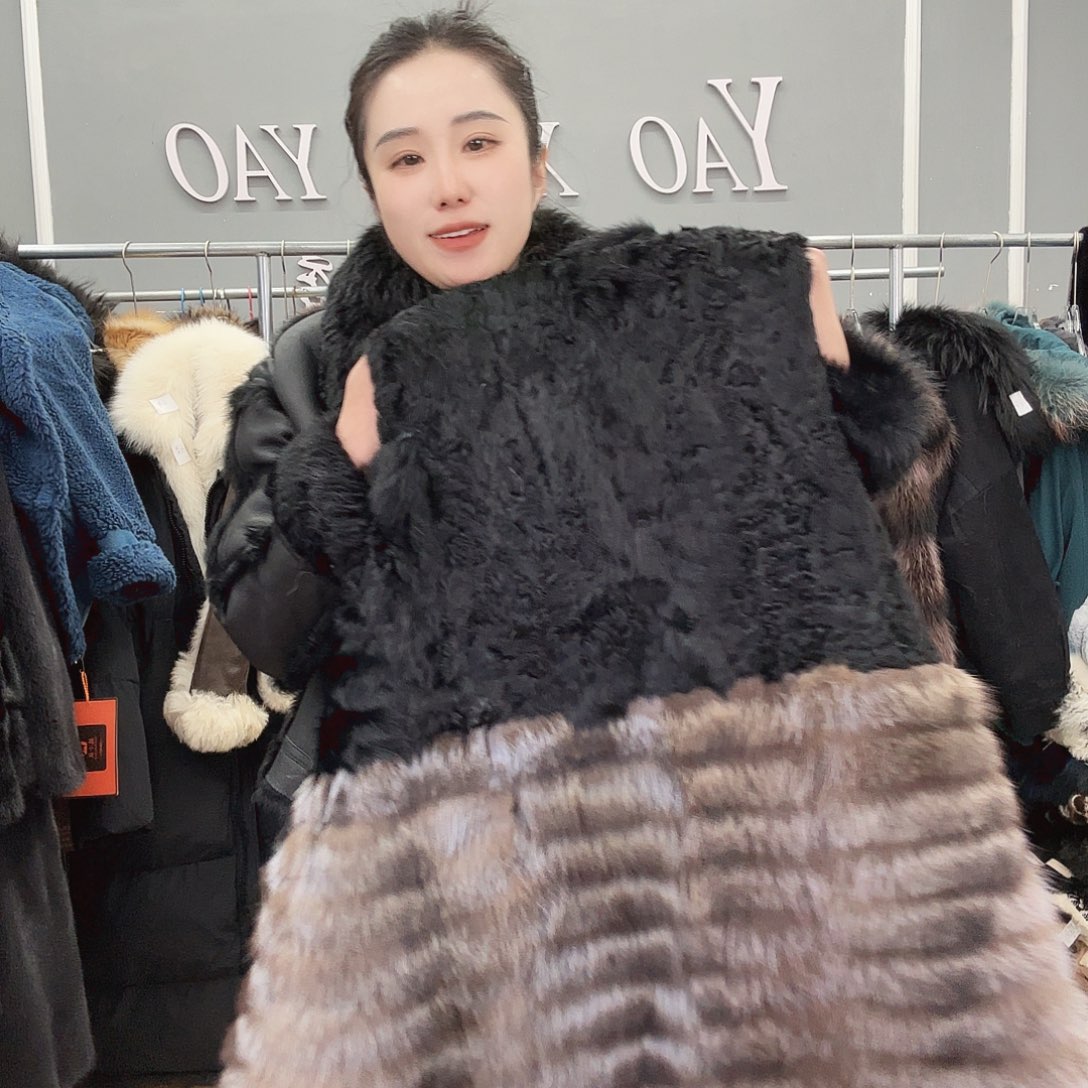 姚小妖家高端皮草