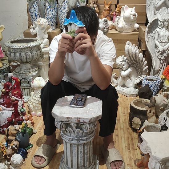 合成树脂蓝色蘑菇摆件