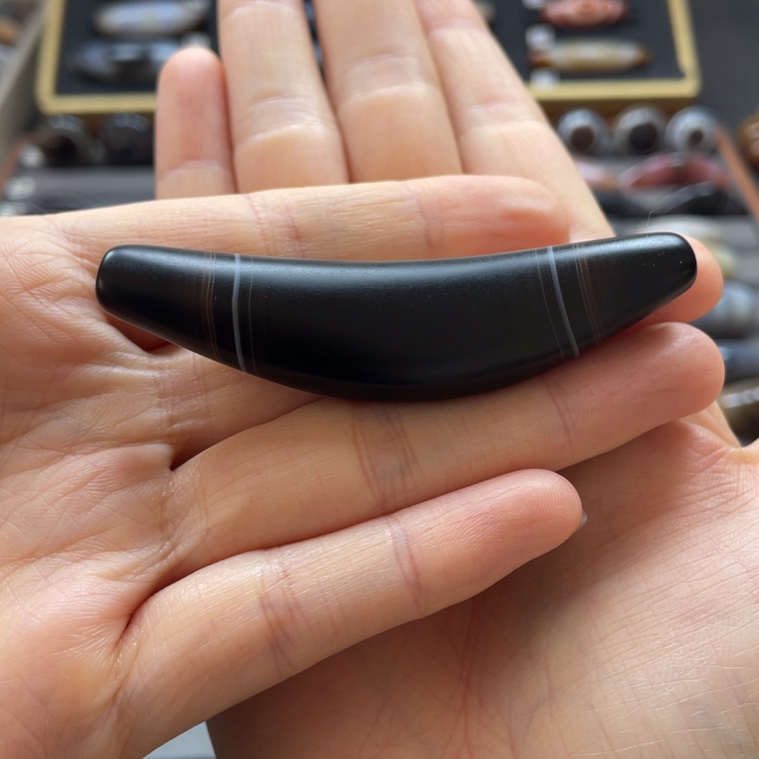 小***柒玛瑙/玉髓未镶嵌锁骨