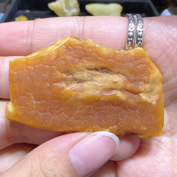 定制琥珀未镶嵌蜜蜡