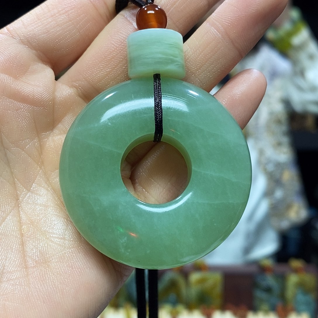 未镶嵌岫玉挂件吊坠