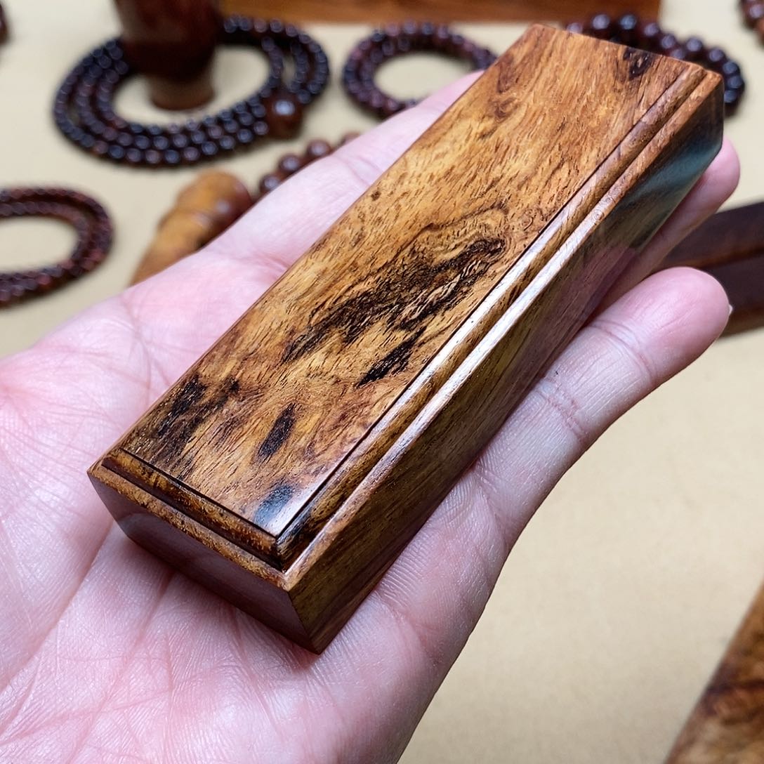 【闪购商品】黄花梨/降香黄檀把件手把件