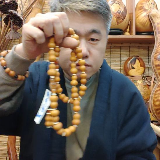 脖挂小葫芦，脖挂小葫芦