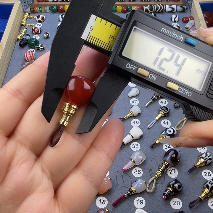 玛瑙/玉髓未镶嵌饰品