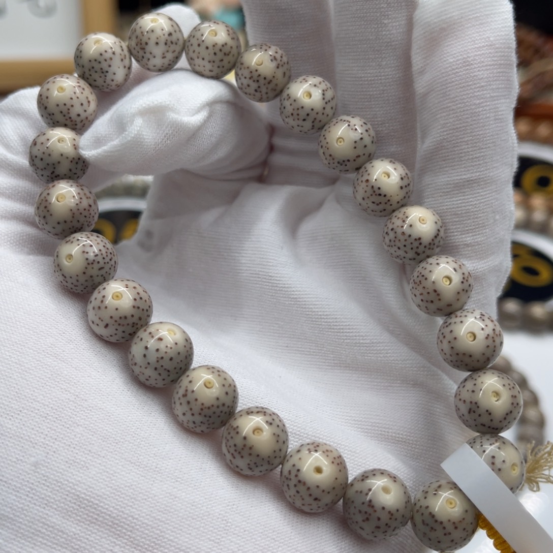 手串星月菩提骨瓷白10mm圆珠手持一线天留白满天星小细星分布