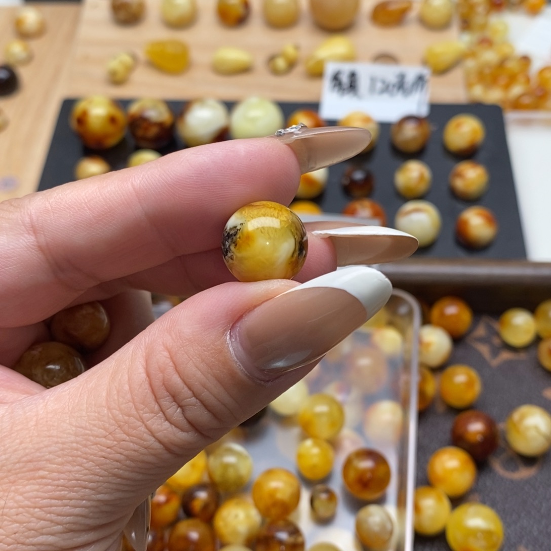 祈***琥珀未镶嵌珠宝奇石蜜蜡