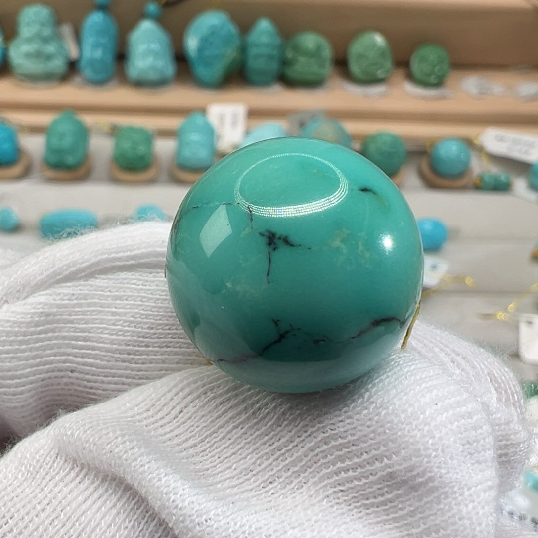 绿松石配饰未镶嵌努****人