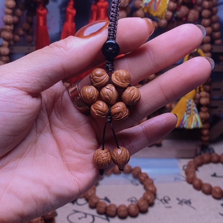 桃核吊坠龙纹桃枭