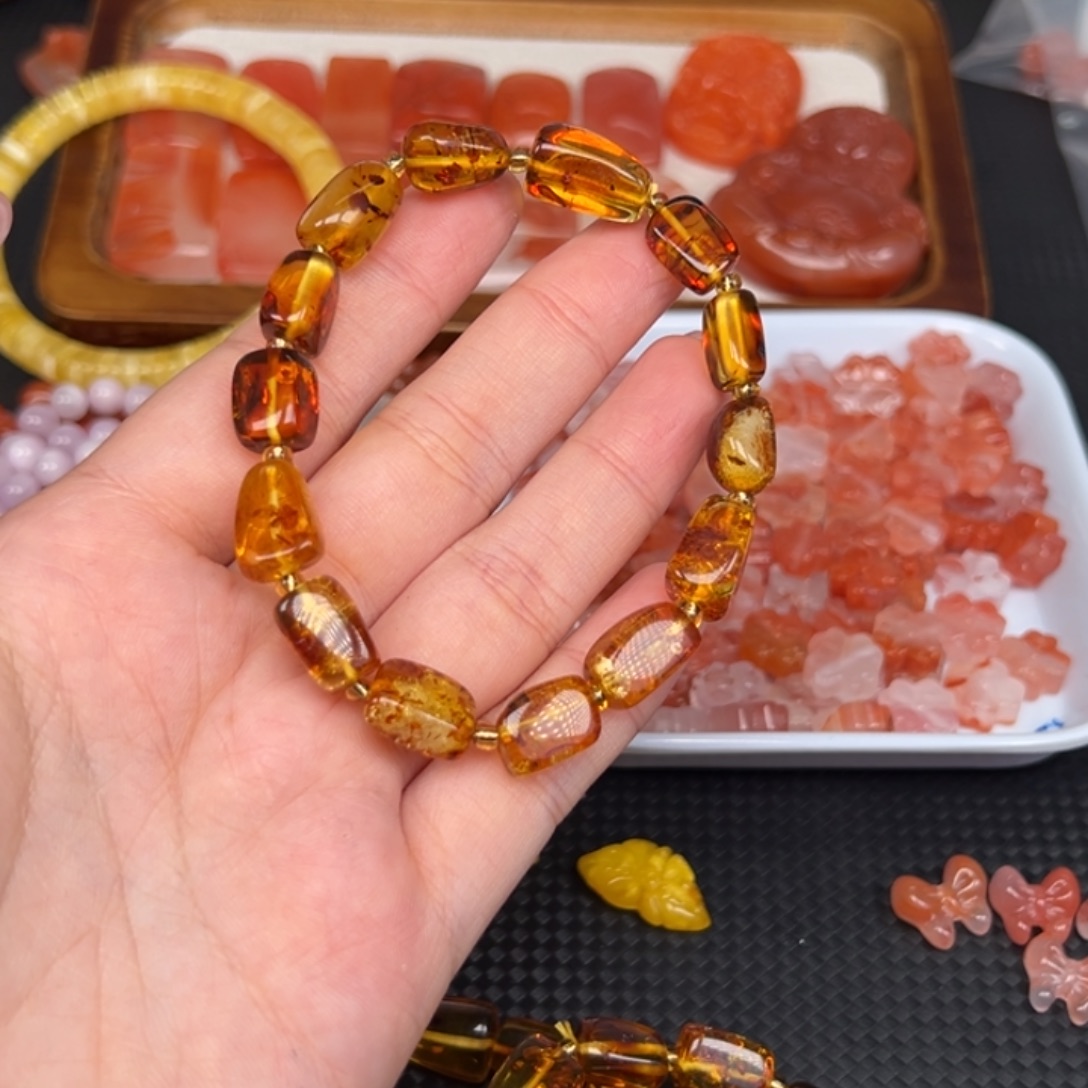 爱***O琥珀未镶嵌手链多样性