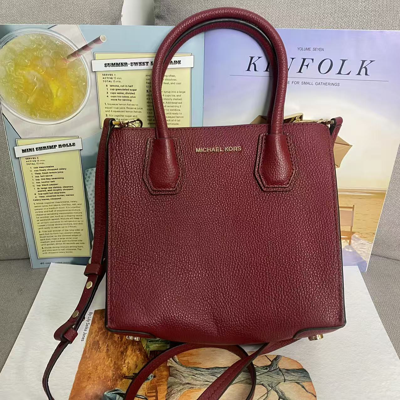 99新 MICHAEL KORS/迈克高仕 大麦中古/mk红色风琴/手提/斜挎包