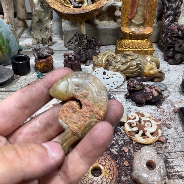 中***正和田玉（糖玉）未镶嵌颈饰