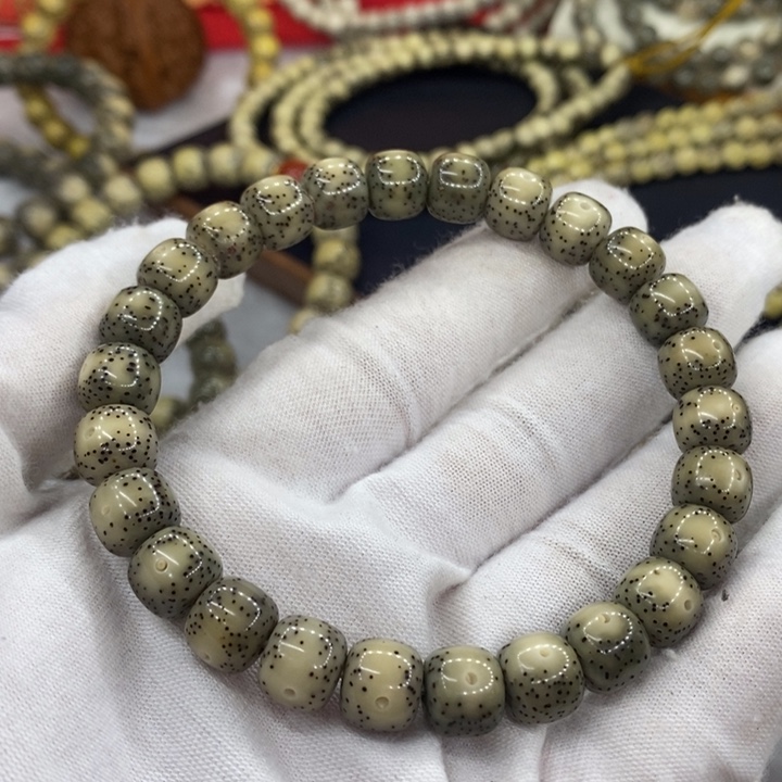 【闪购商品】星月菩提手串原生态石玉料