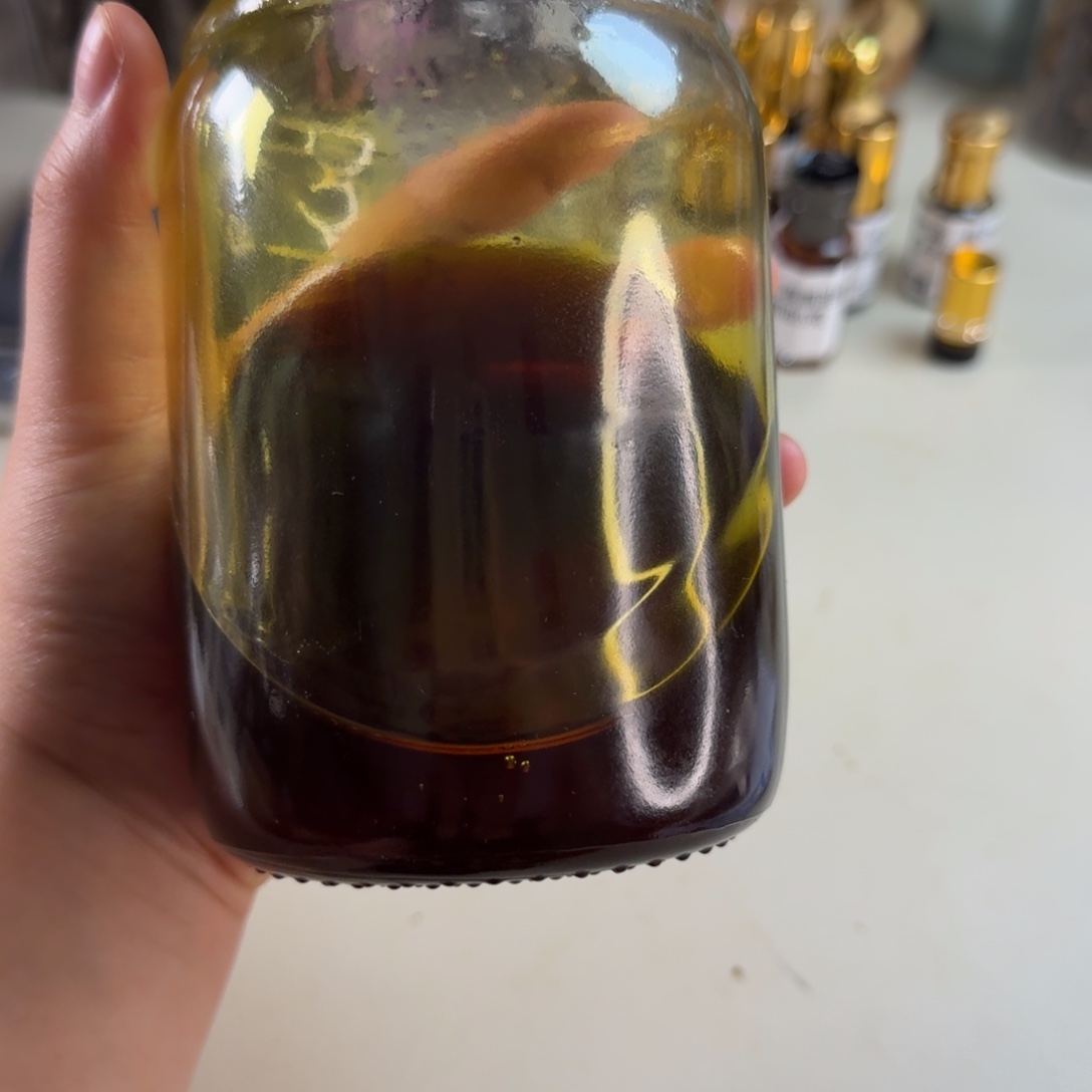 沉香沉香精油野生黄棋楠超临界10g