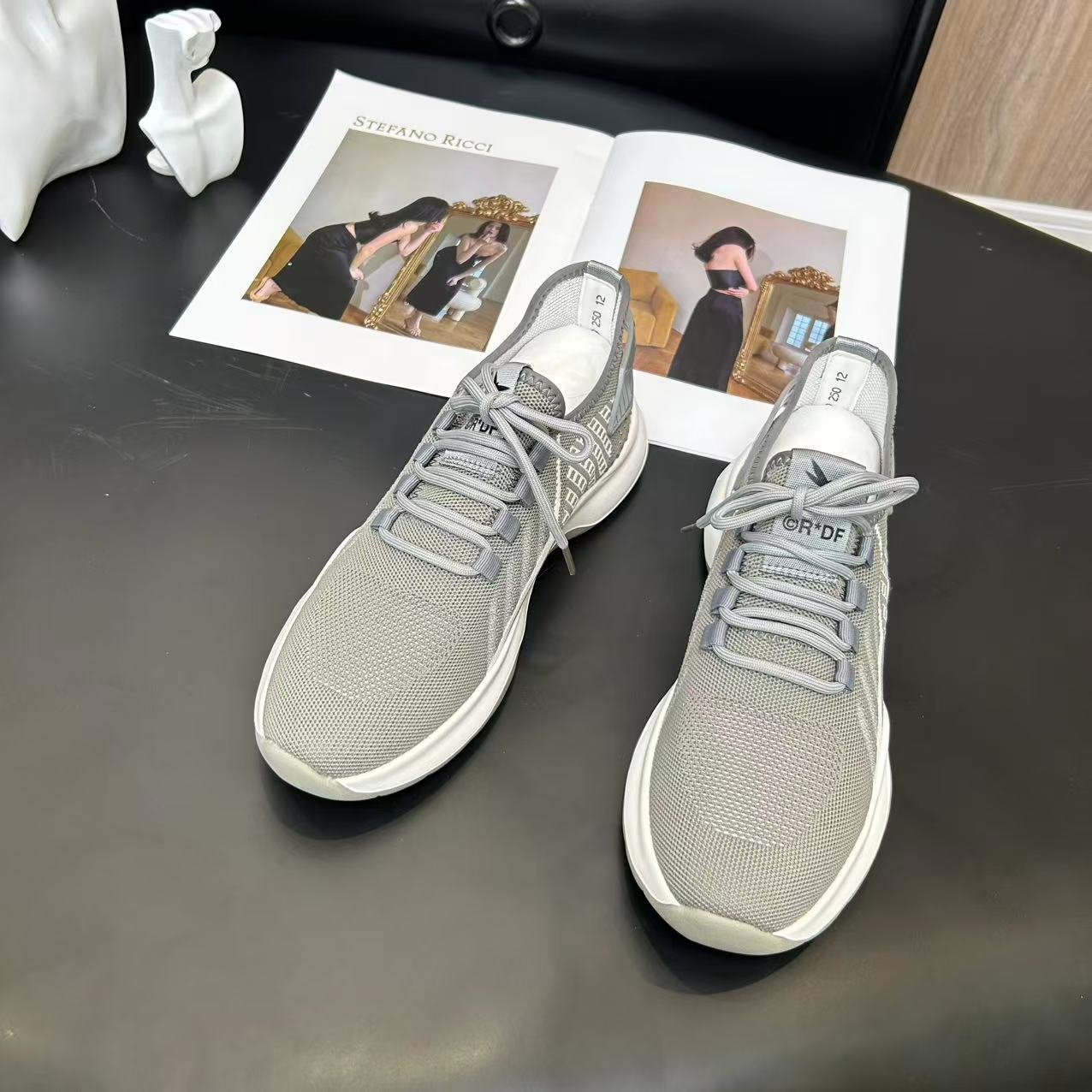 男士简约舒适运动休闲超轻便透气网面运动鞋休闲鞋H5958