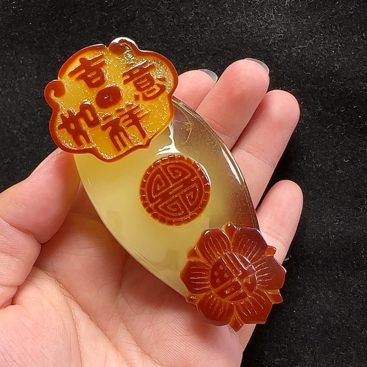 未镶嵌蜜蜡珠宝奇石