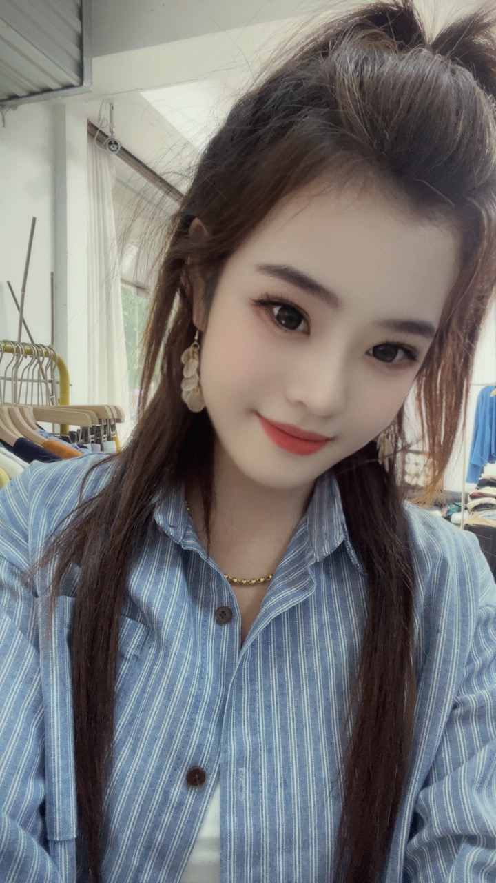 黑色金丝绒长袖上衣春秋款高级感赫本风衬衫内搭打底衫