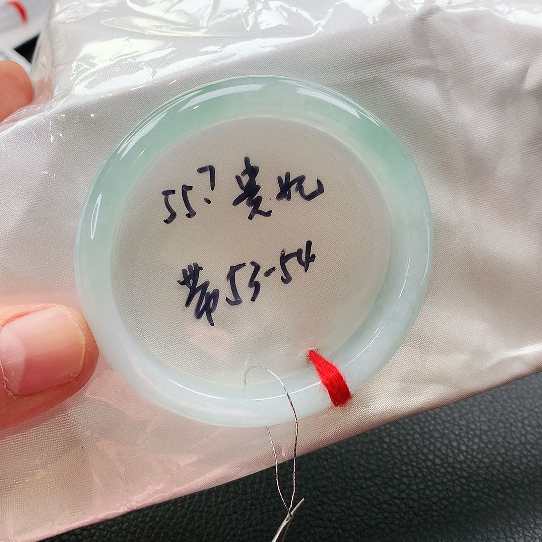 未镶嵌手镯翡翠天然翡翠手镯