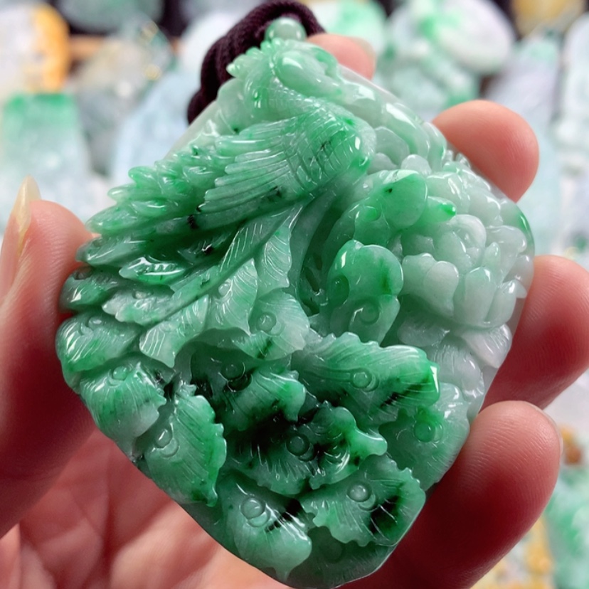【闪购商品】翡翠吊坠(不含链)未镶嵌