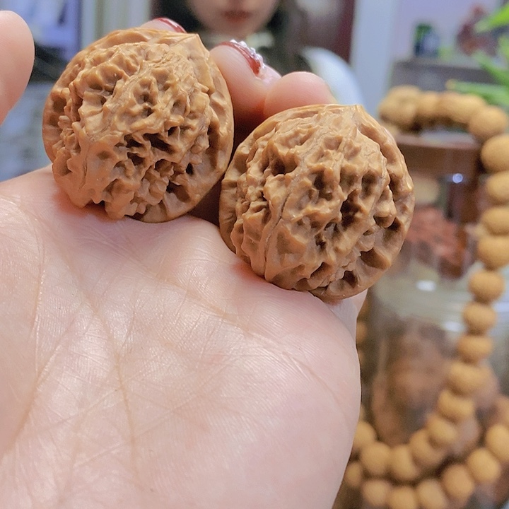 【闪购商品】文玩核桃把件38蓟县元宝修