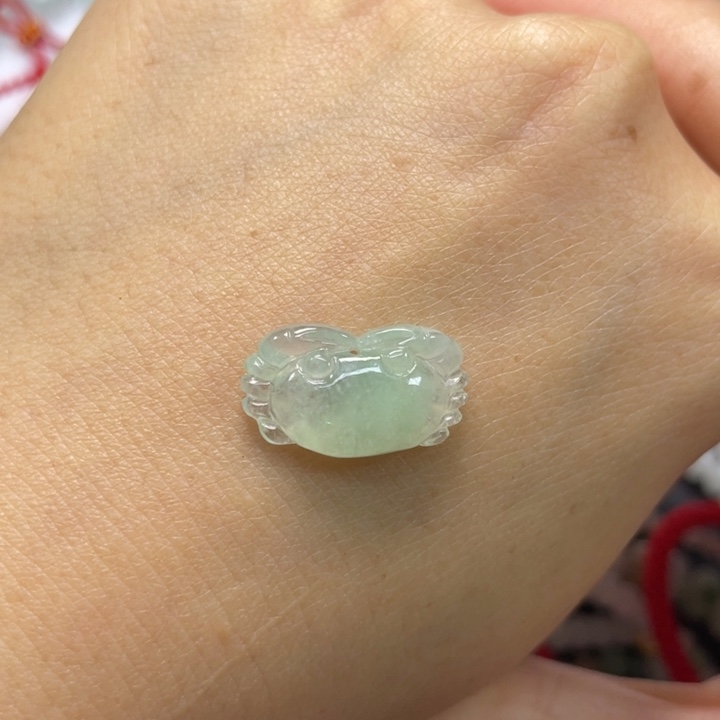 逗***的翡翠未镶嵌挂件899999999